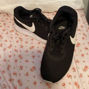 Woman Nike Sneakers.